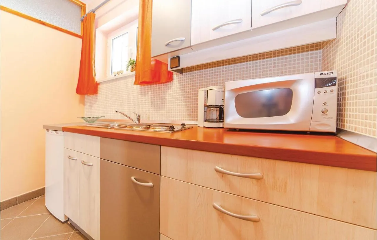 Nice Apartment In Kraljevica With 2 Bedrooms And Wifi