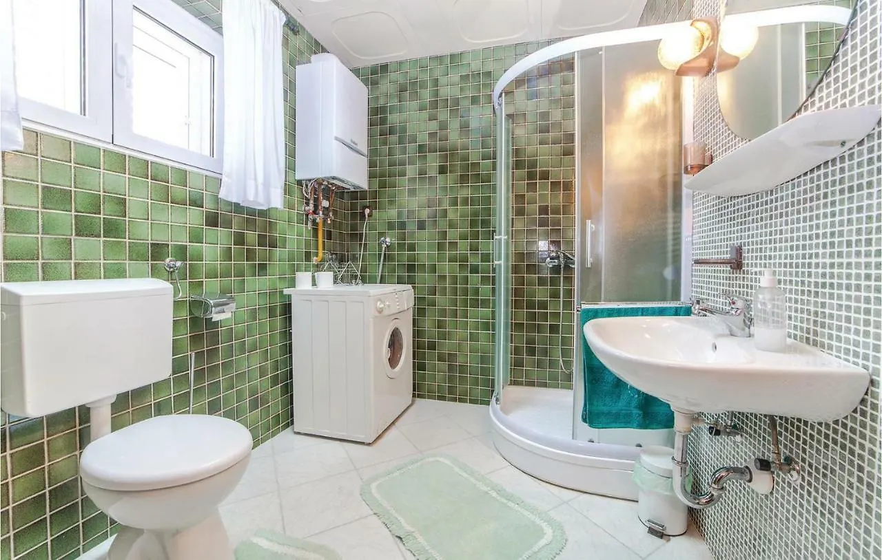 Nice Apartment In Kraljevica With 2 Bedrooms And Wifi